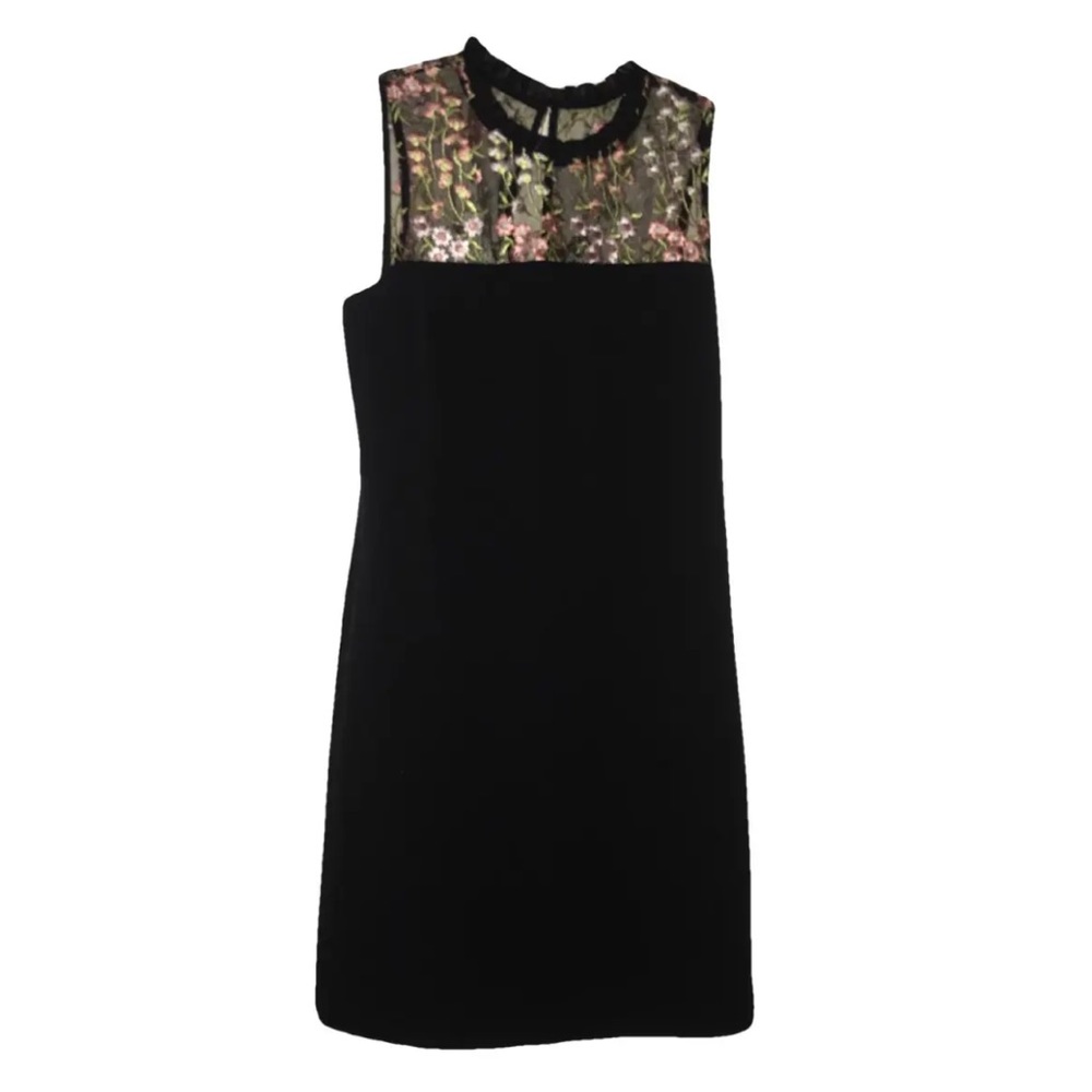 Elegant Black Sleeveless Dress with Floral Lace